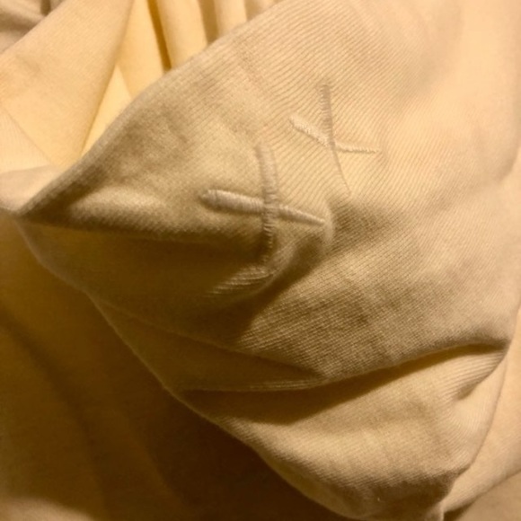 KAWS uniqlo hoodie Sesame Street - Picture 9 of 10